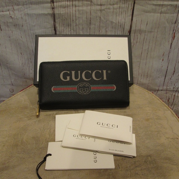 new GUCCI LOGO Black women's  LEATHER Zip Around Wallet w/ plenty of compartment - Picture 1 of 15